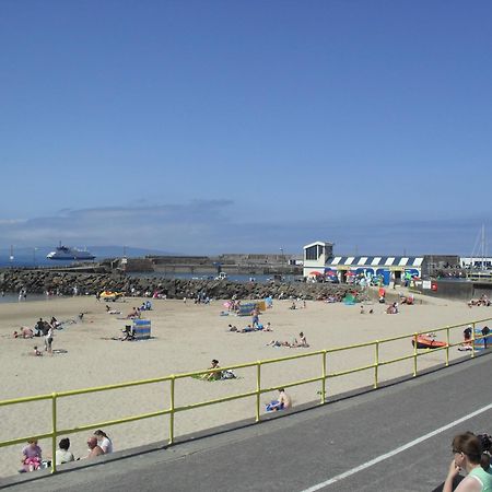 Causeway Bay Guesthouse Portrush Exterior photo