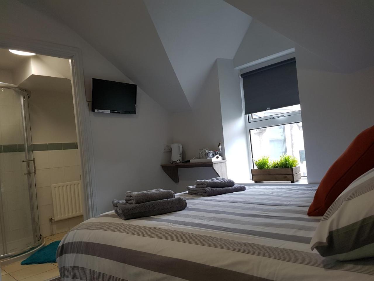 Causeway Bay Guesthouse Portrush Exterior photo